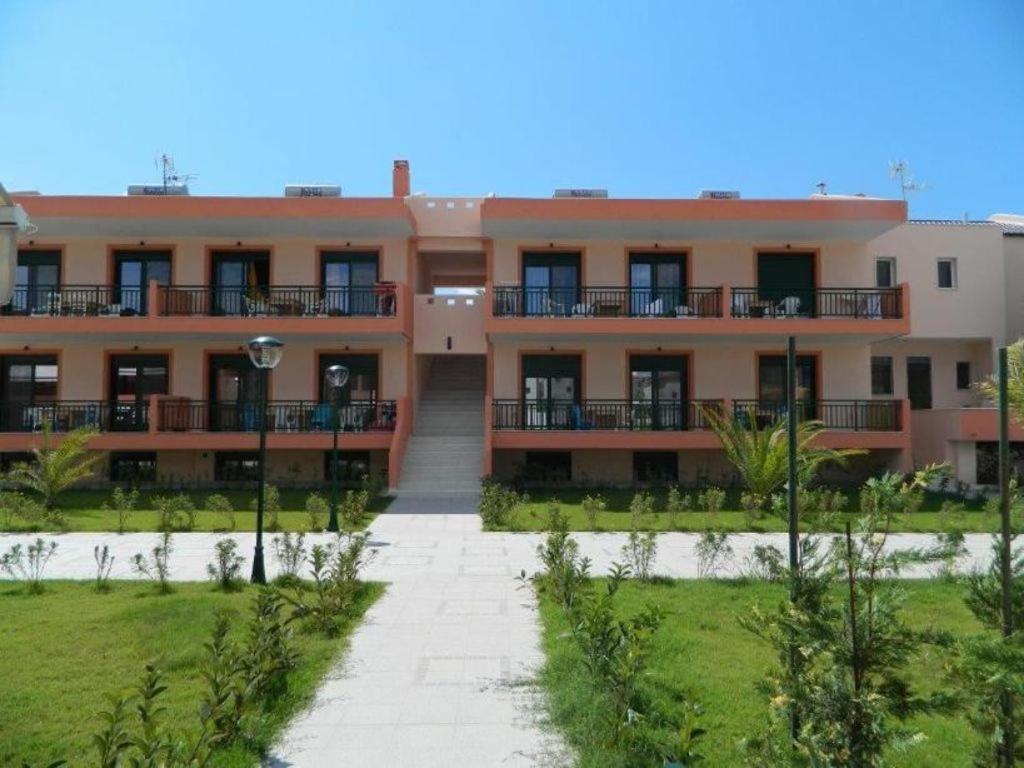 Stefania Sun Apartments Nikiti  Bagian luar foto